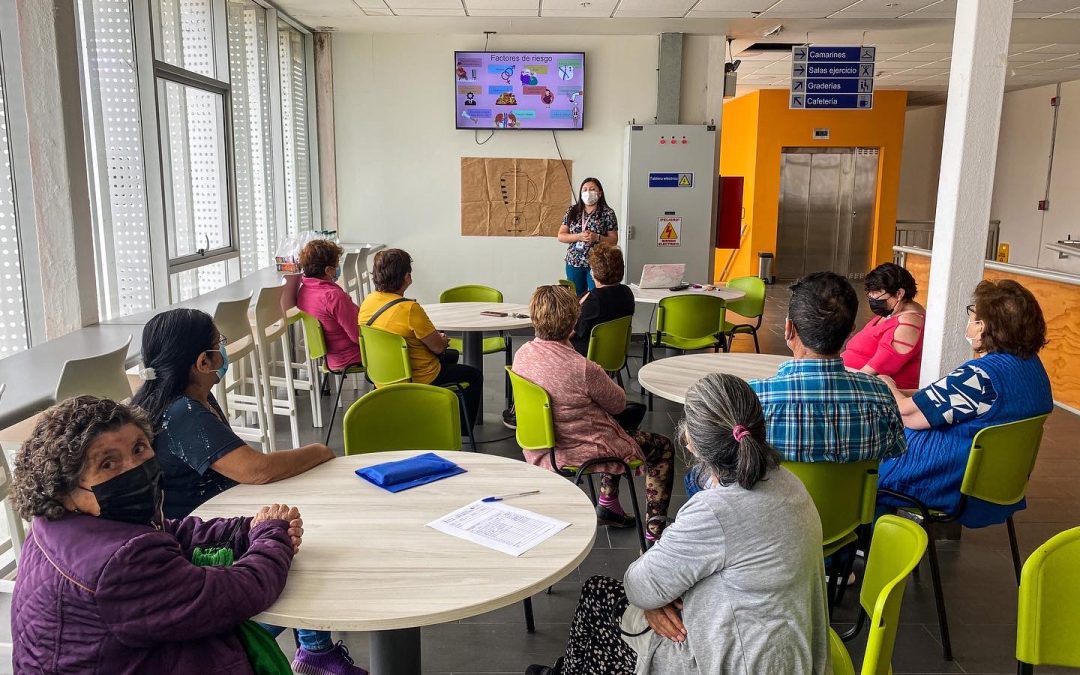 Taller de artrosis se realizó en el Centro Elige Vivir Sano