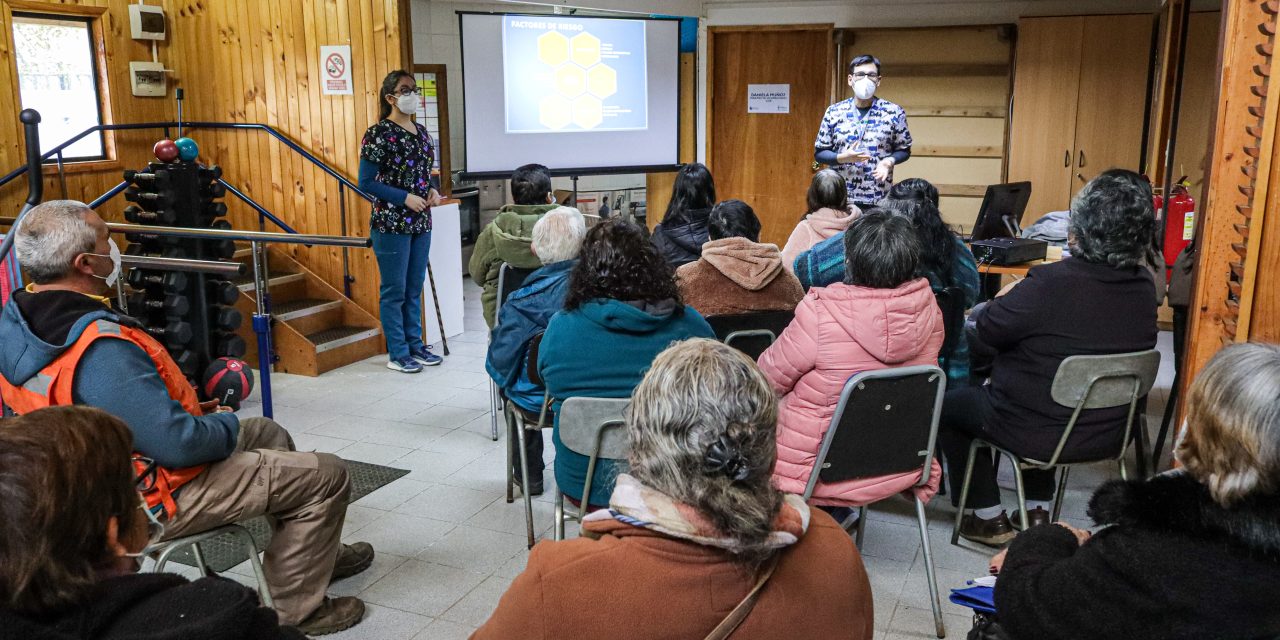 Taller de artrosis se realizó en el Centro Comunitario de Rehabilitación