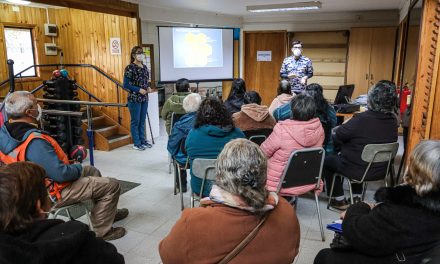 Taller de artrosis se realizó en el Centro Comunitario de Rehabilitación